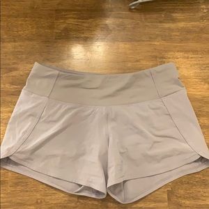lululemon size 4 gray speed up shorts